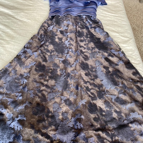 Rene Ruiz Off the Shoulder Ballgown Size 12 - Picture 4 of 11